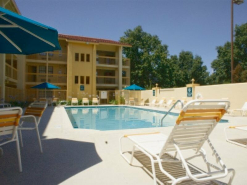 Фото La Quinta Inn by Wyndham Fresno Yosemite