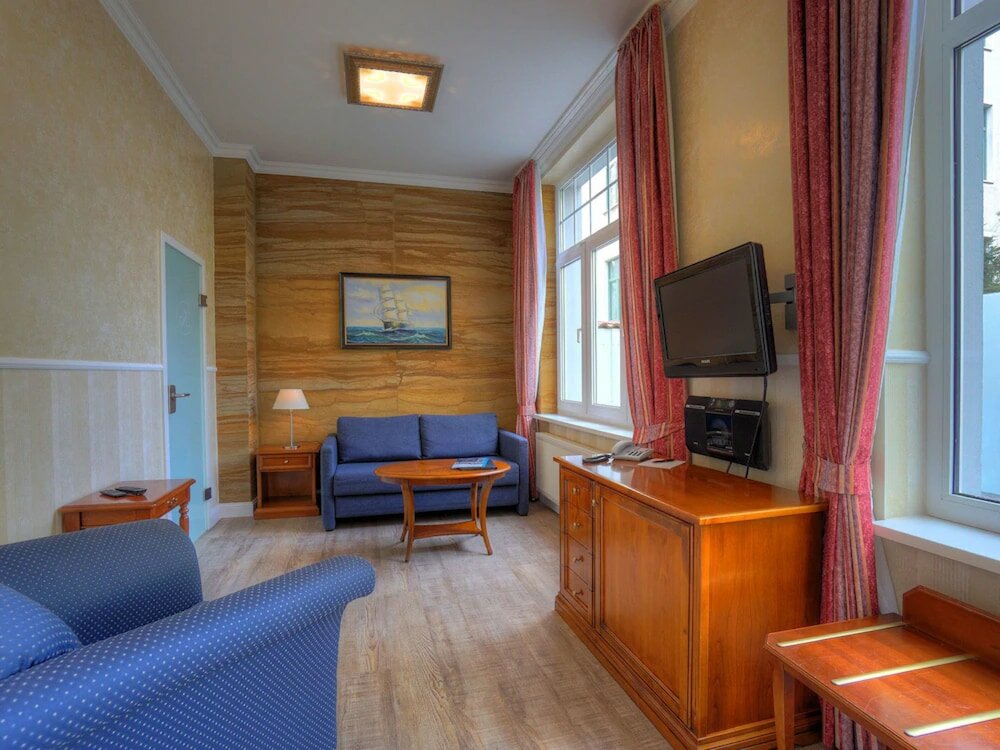 Фото KurparkHotel Warnemuende