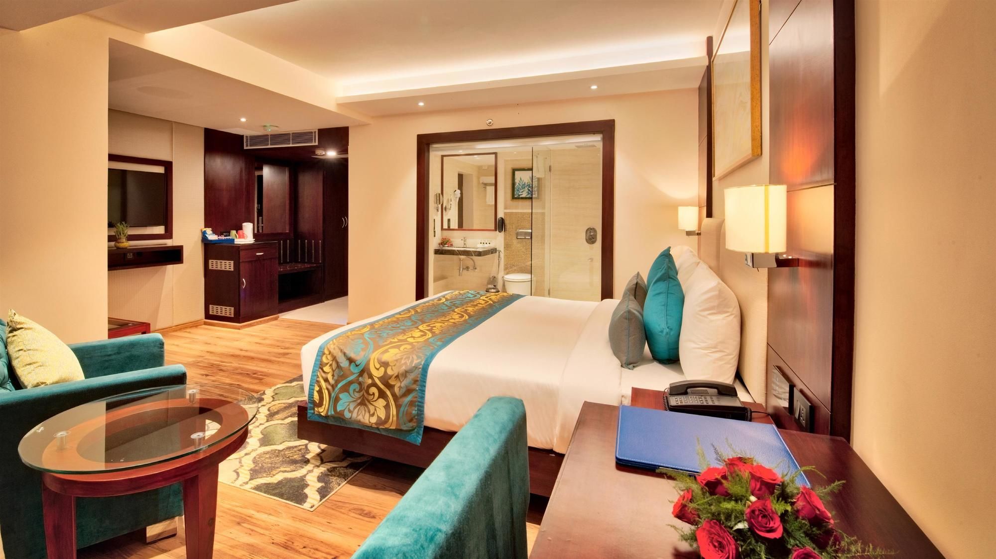 Фото Golden Tulip Essential Jaipur