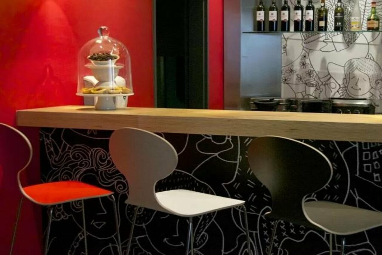 Фото Ibis Lisboa Centro Saldanha