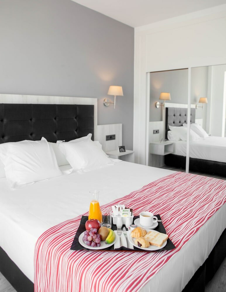 Фото Soho Bahía Málaga