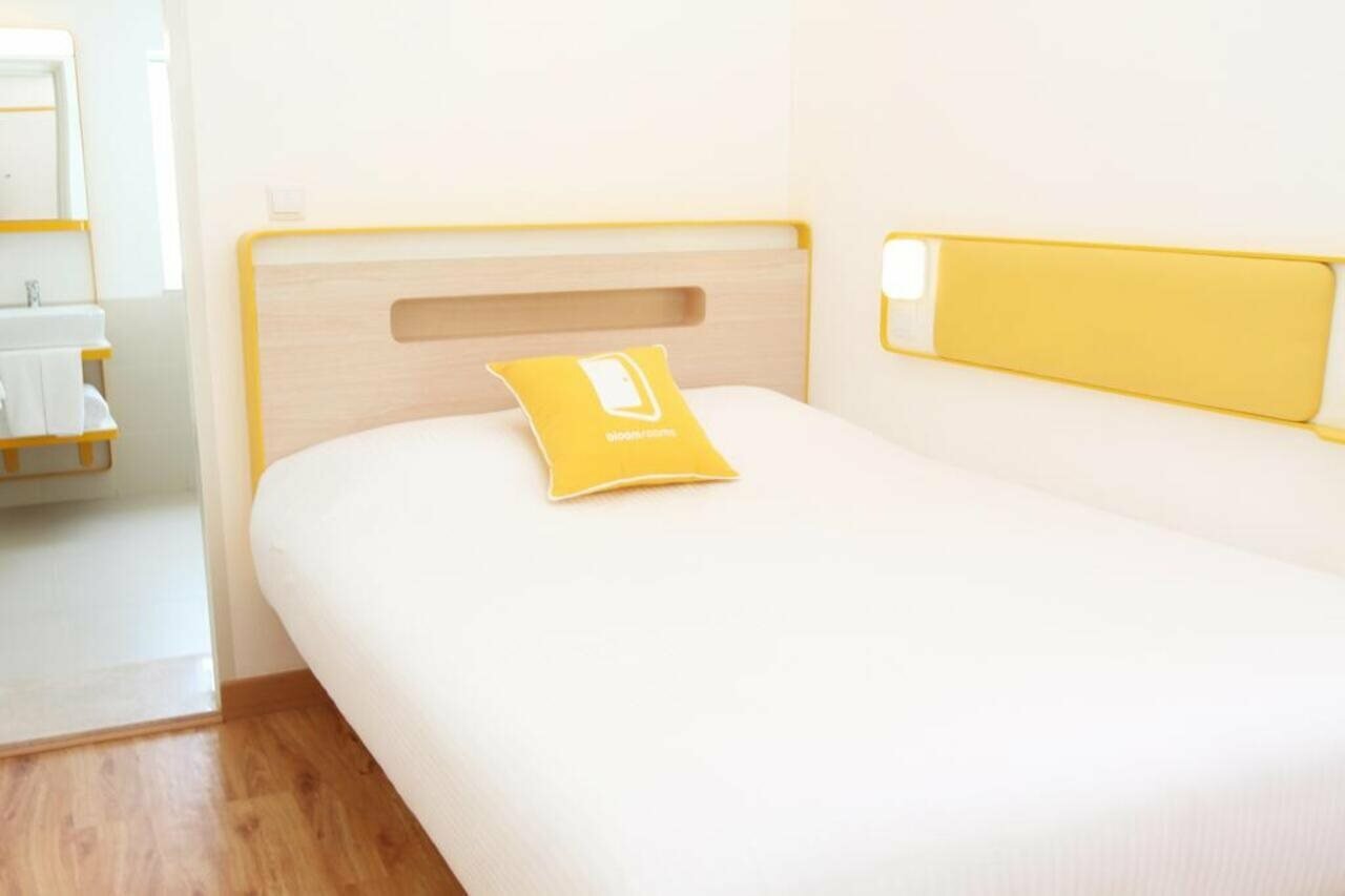 Фото Bloomrooms @ Link Road