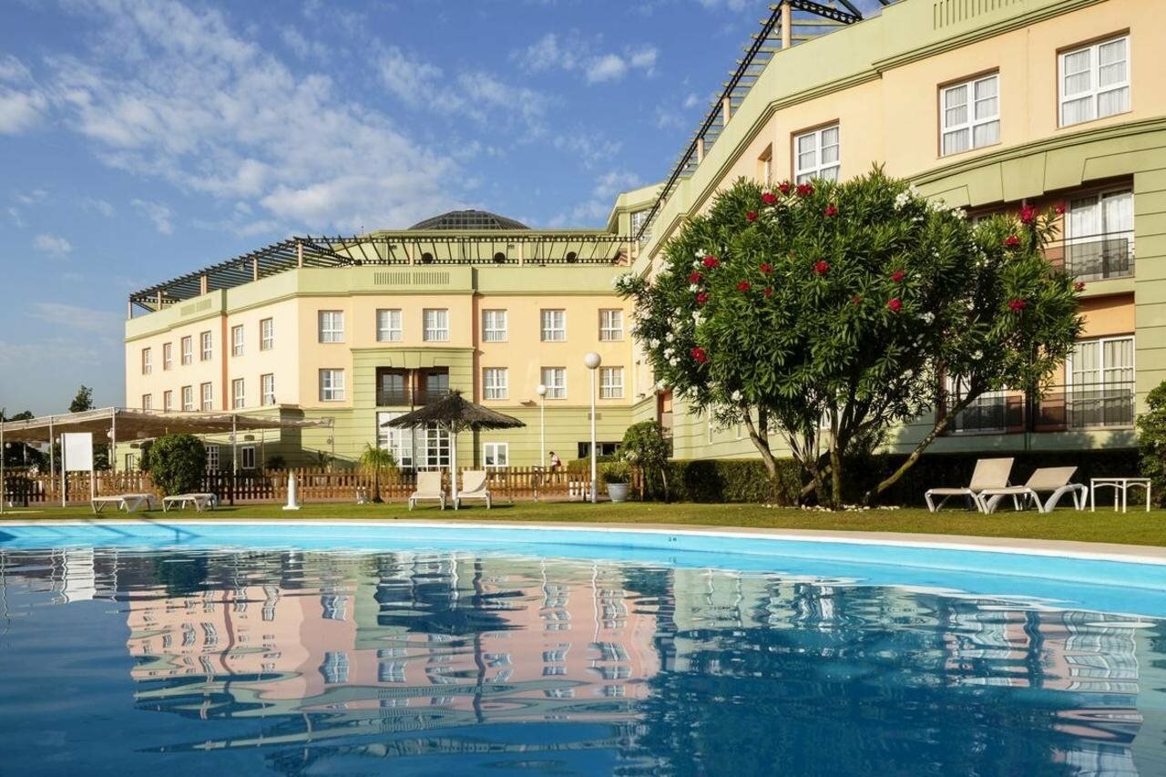 Фото Hotel Ilunion Alcora Sevilla