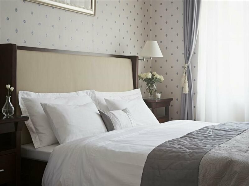 Фото Apartments Almandine