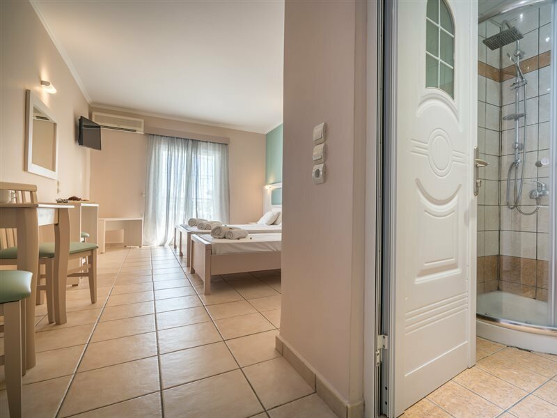 Фото Atlantis Hotel