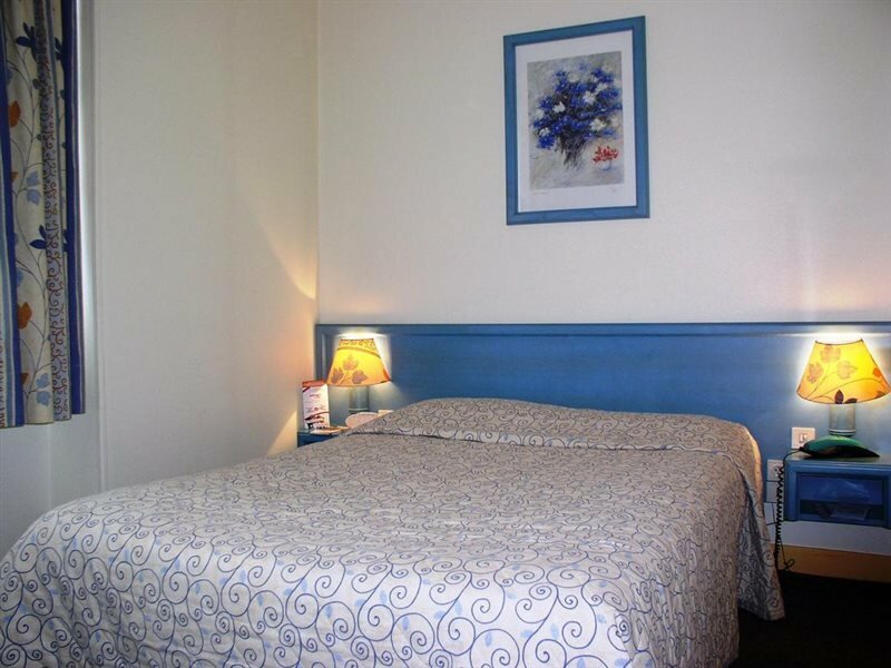 Фото отеля 2