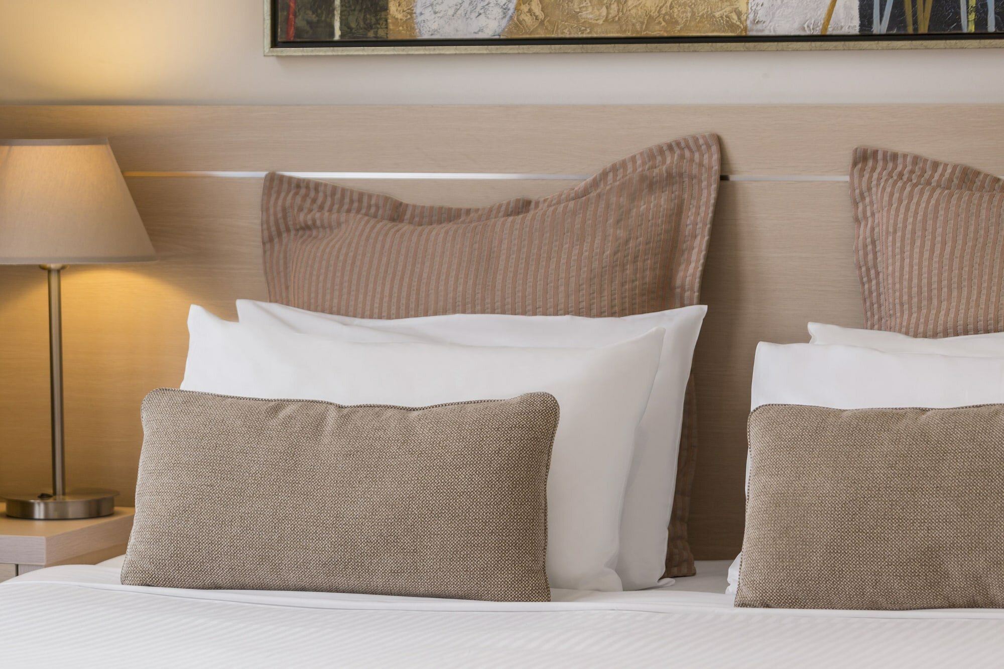 Фото Oaks Melbourne on Lonsdale Suites