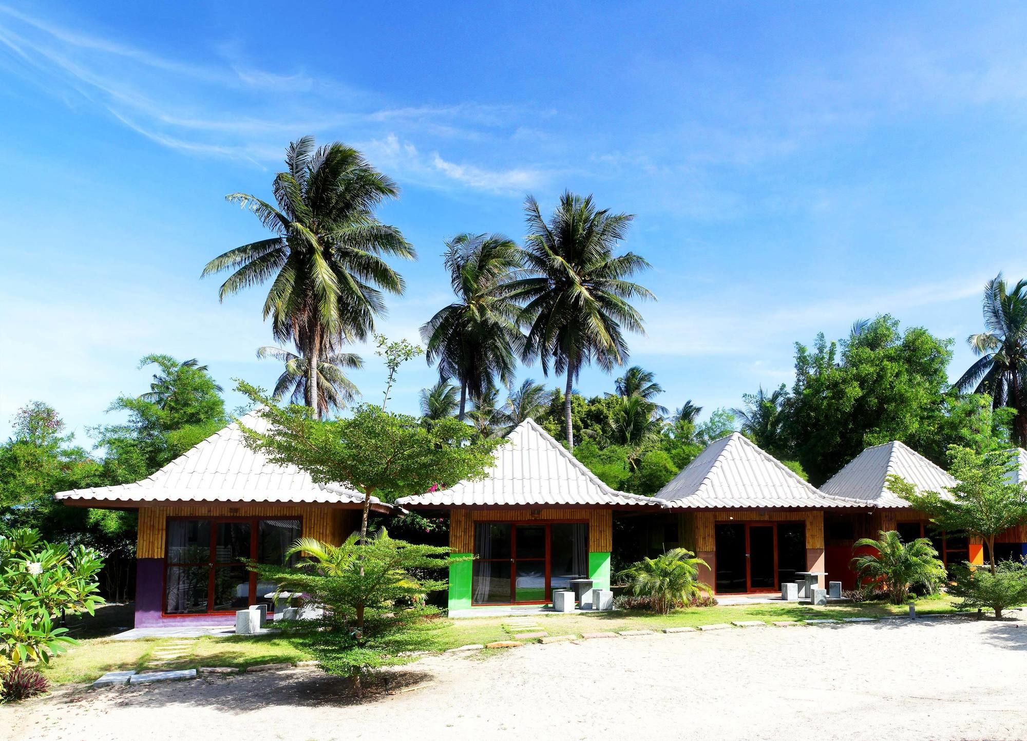 Фото Sabaii Bay Resort