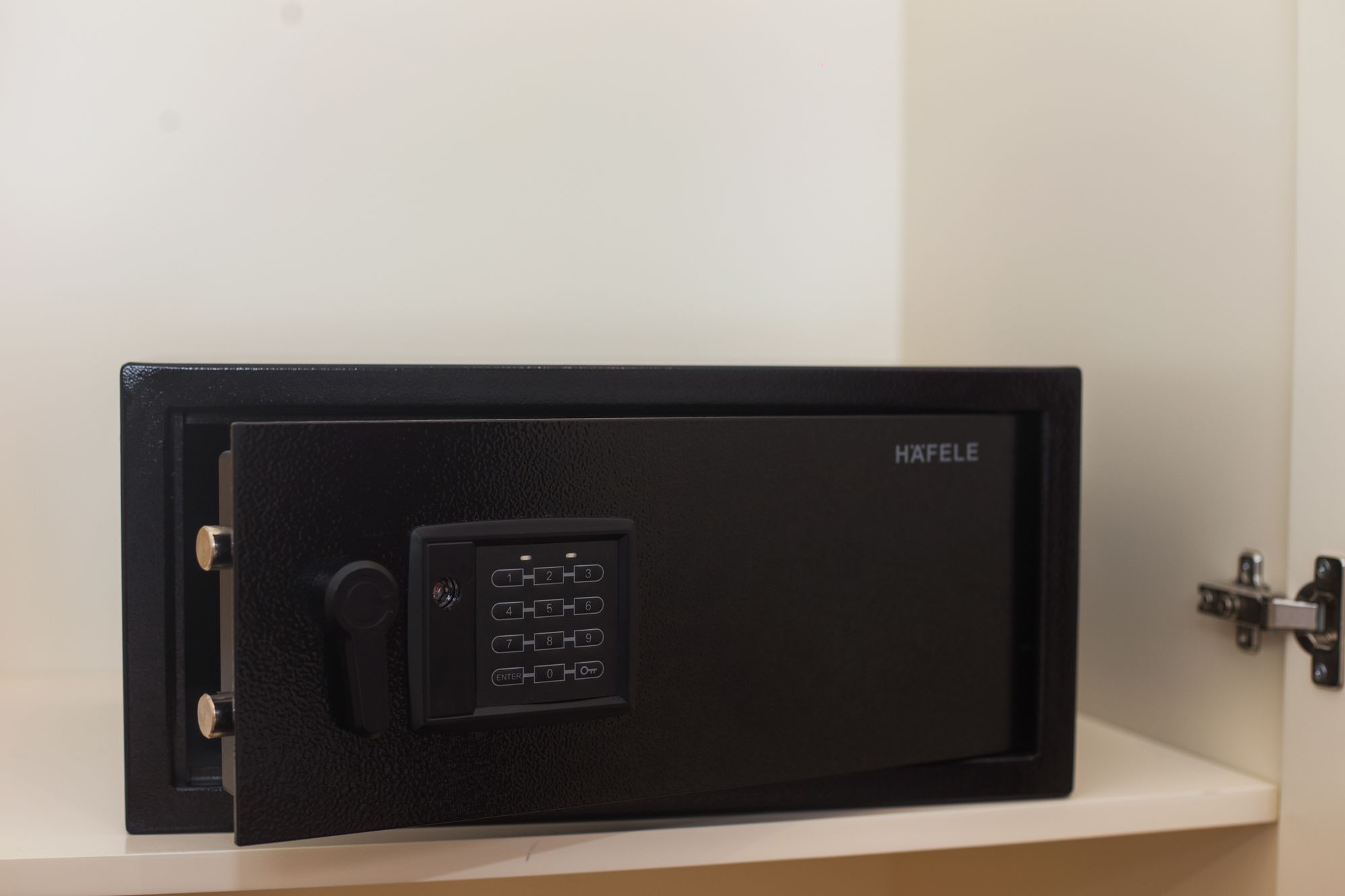 Фото Luxury Old Quarter Hotel & Gym