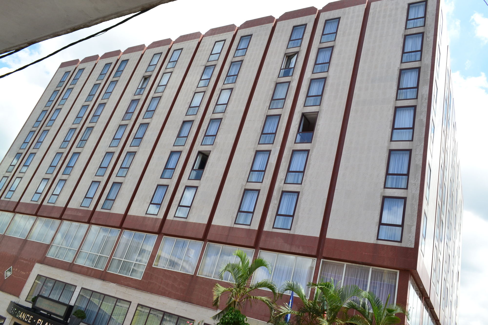 Фото Djeuga Palace