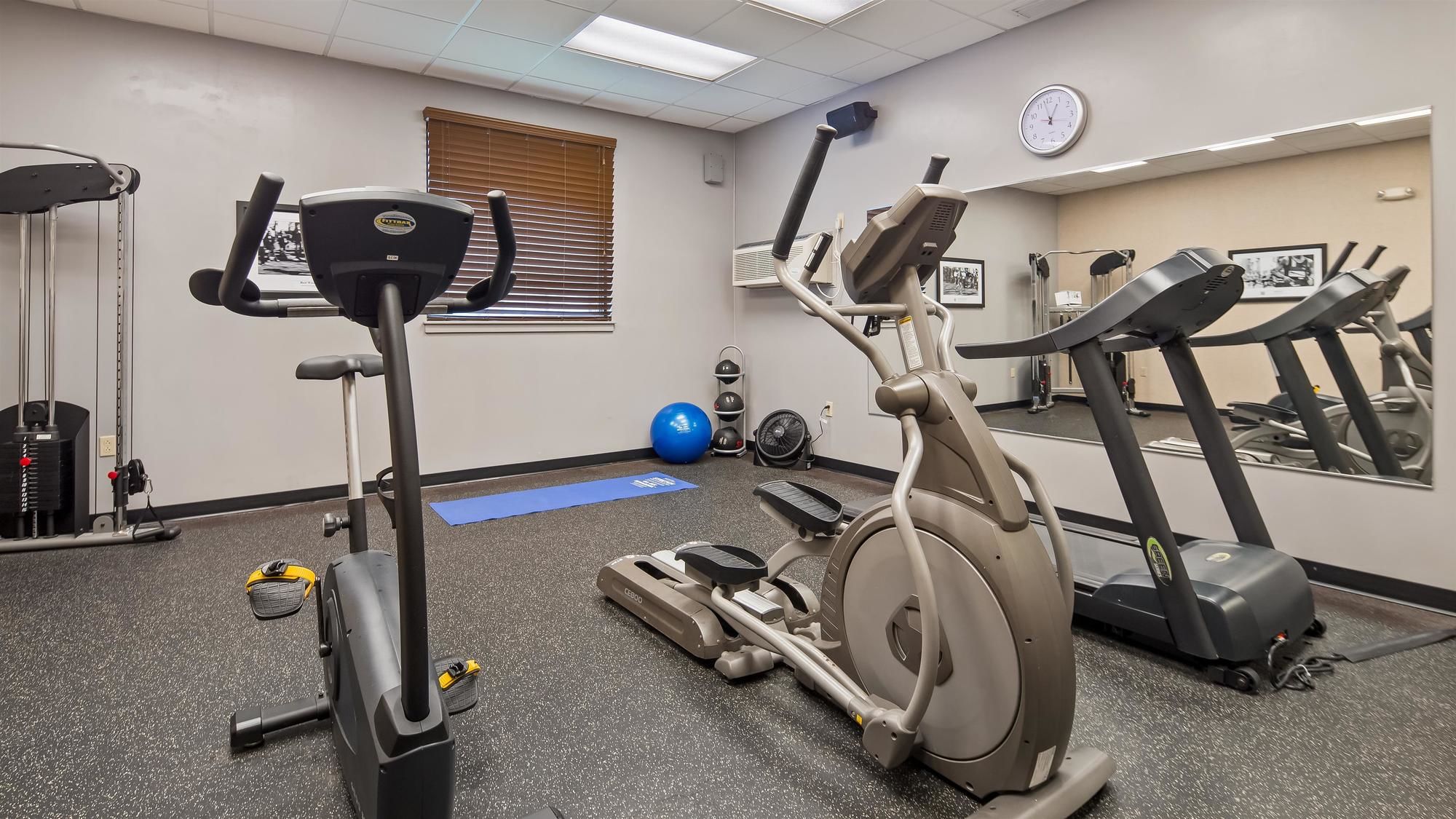 Фото Best Western Plus Portsmouth Hotel & Suites