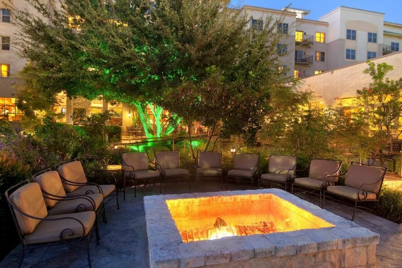 Фото Hilton San Antonio Hill Country