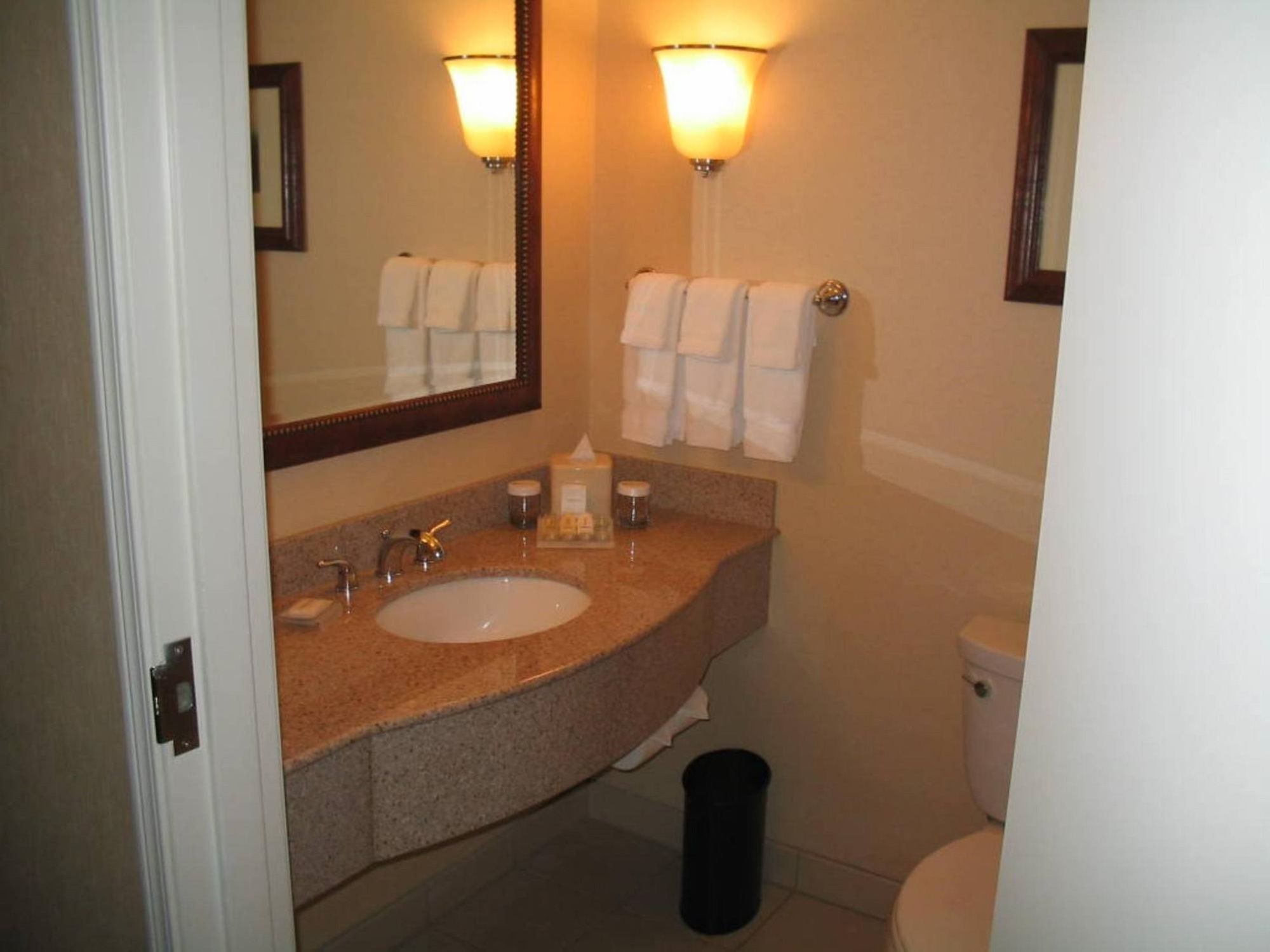 Фото Hilton Garden Inn Yakima Downtown