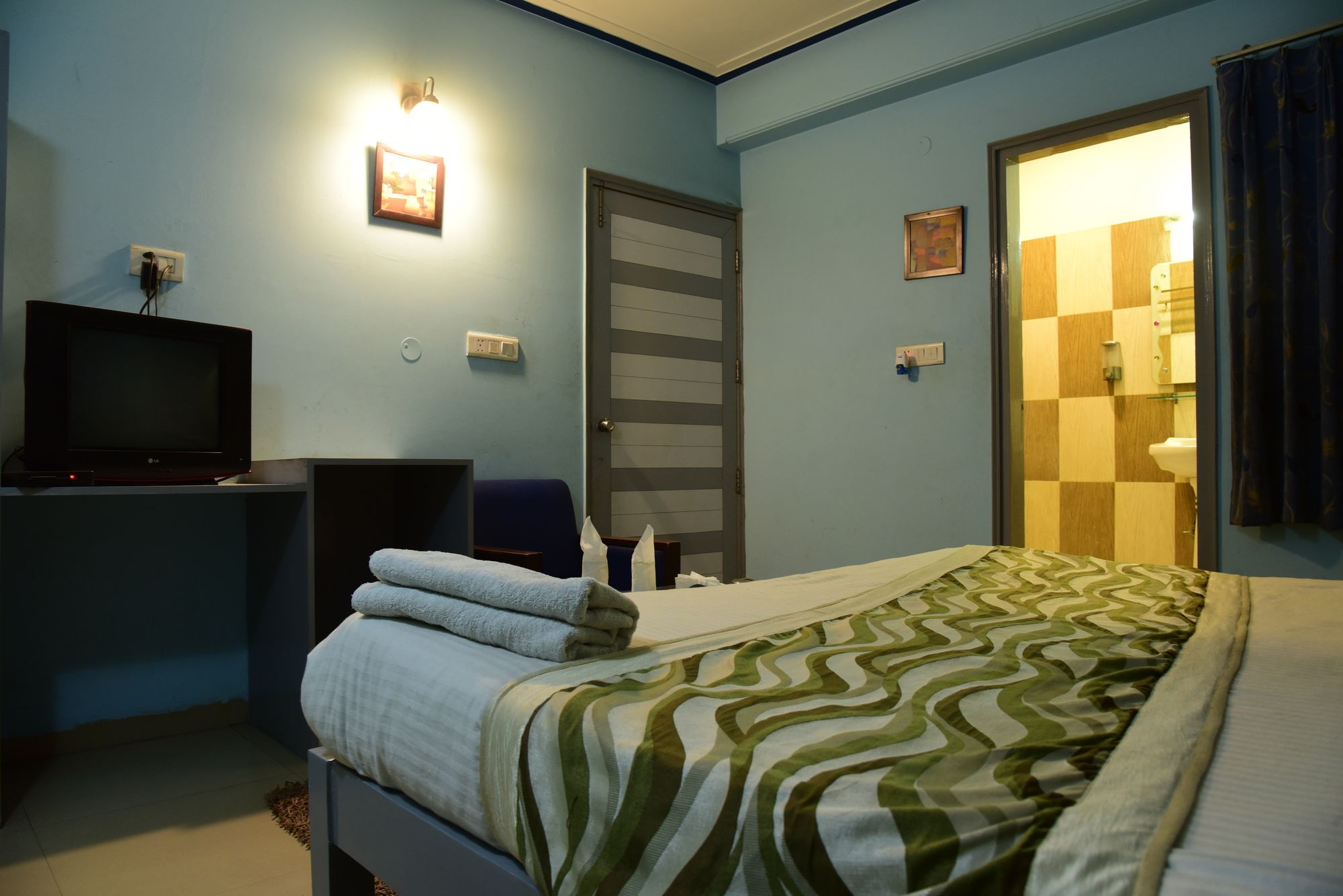 Фото Hotel Opera