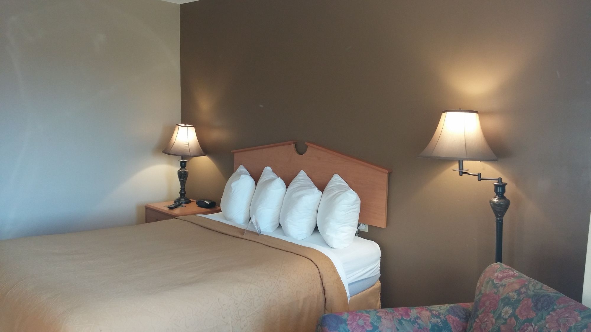 Фото Quality Inn Columbia Mall