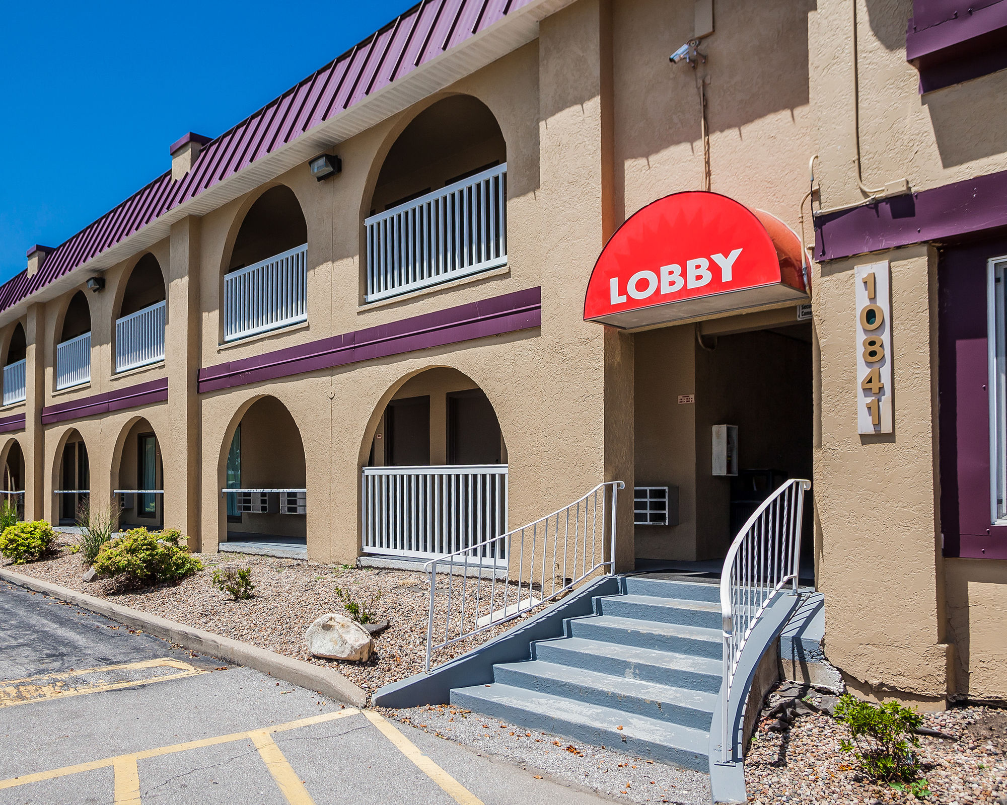 Фото Econo Lodge Urbandale-Northwest Des Moines