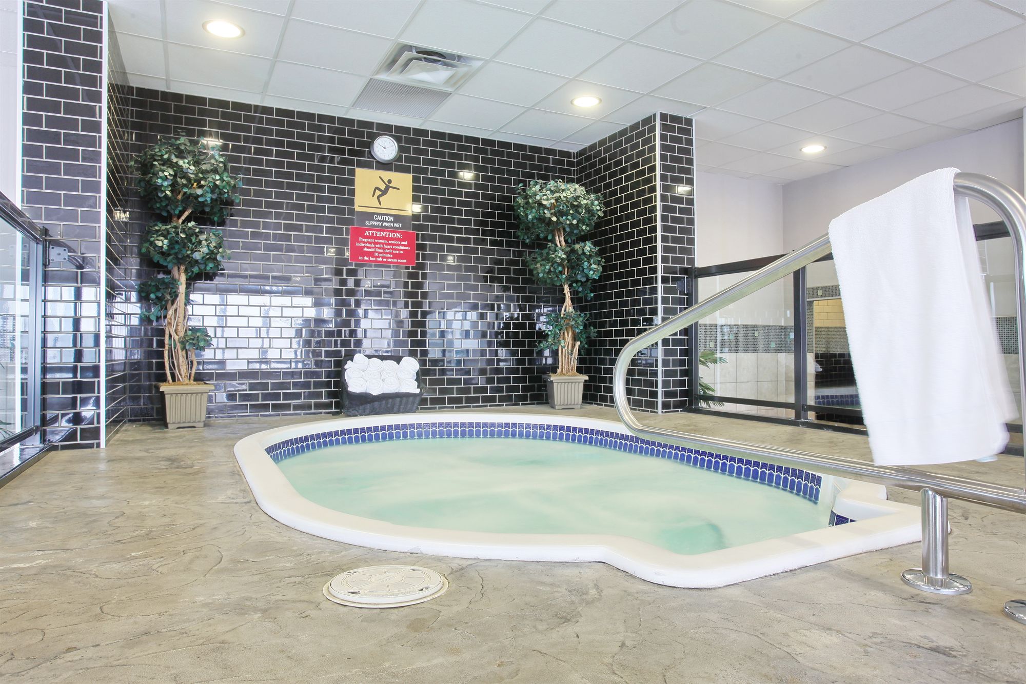 Фото Pomeroy Hotel & Conference Centre Grande Prairie