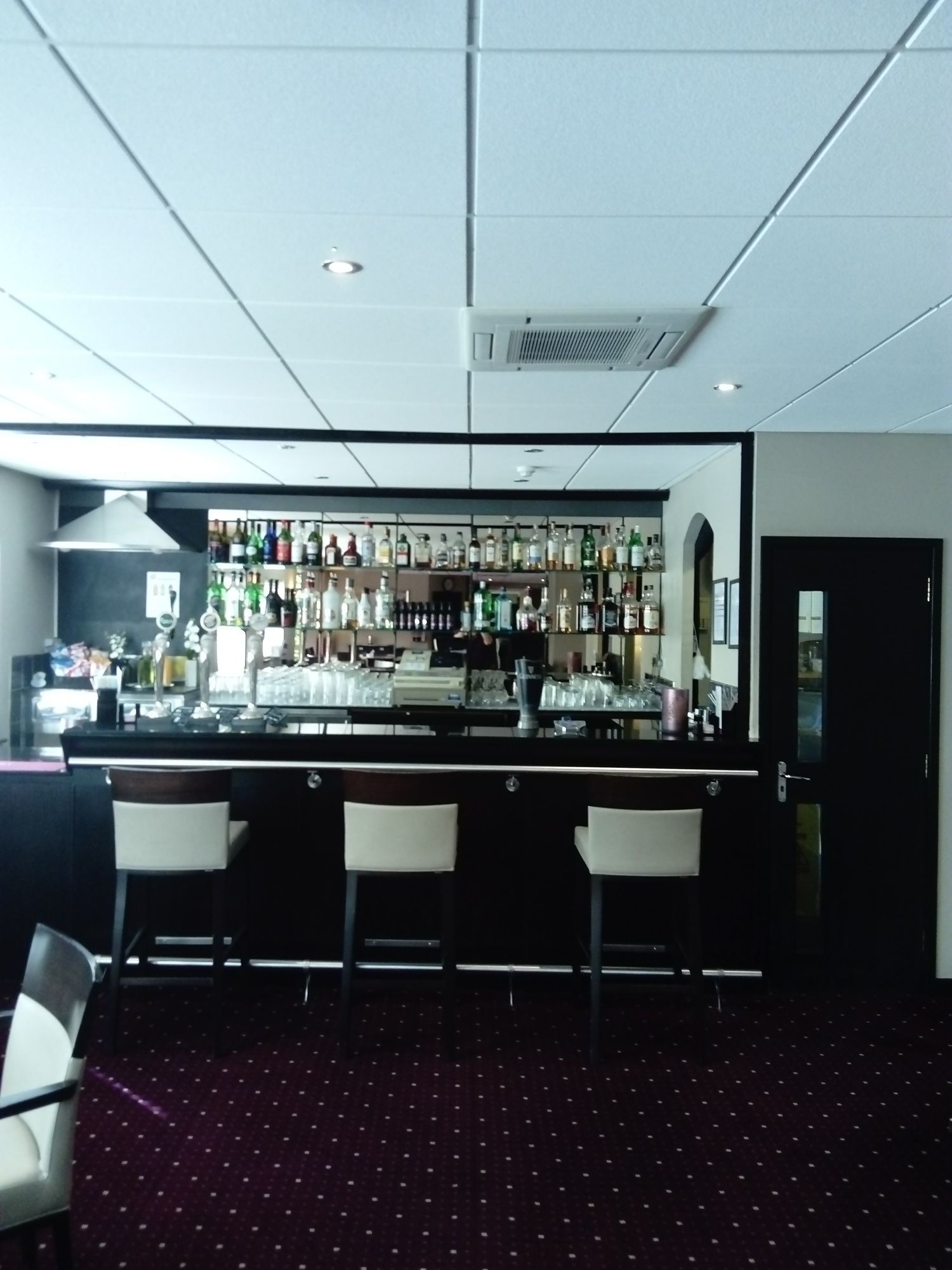 Фото Briar Court Hotel