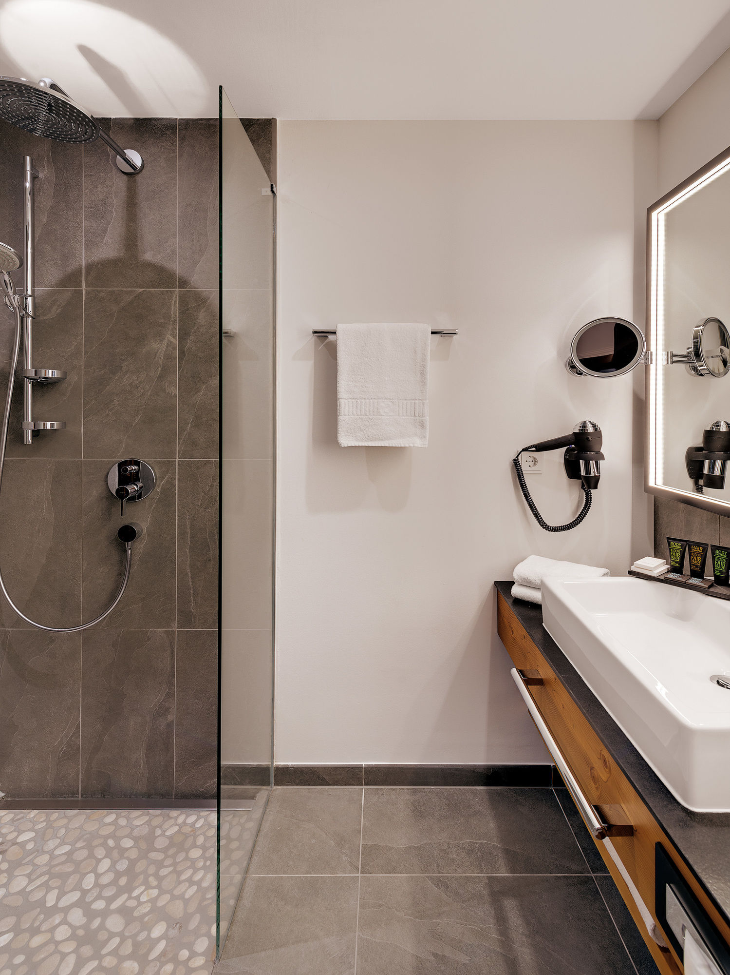 Фото Alpen Hotel München