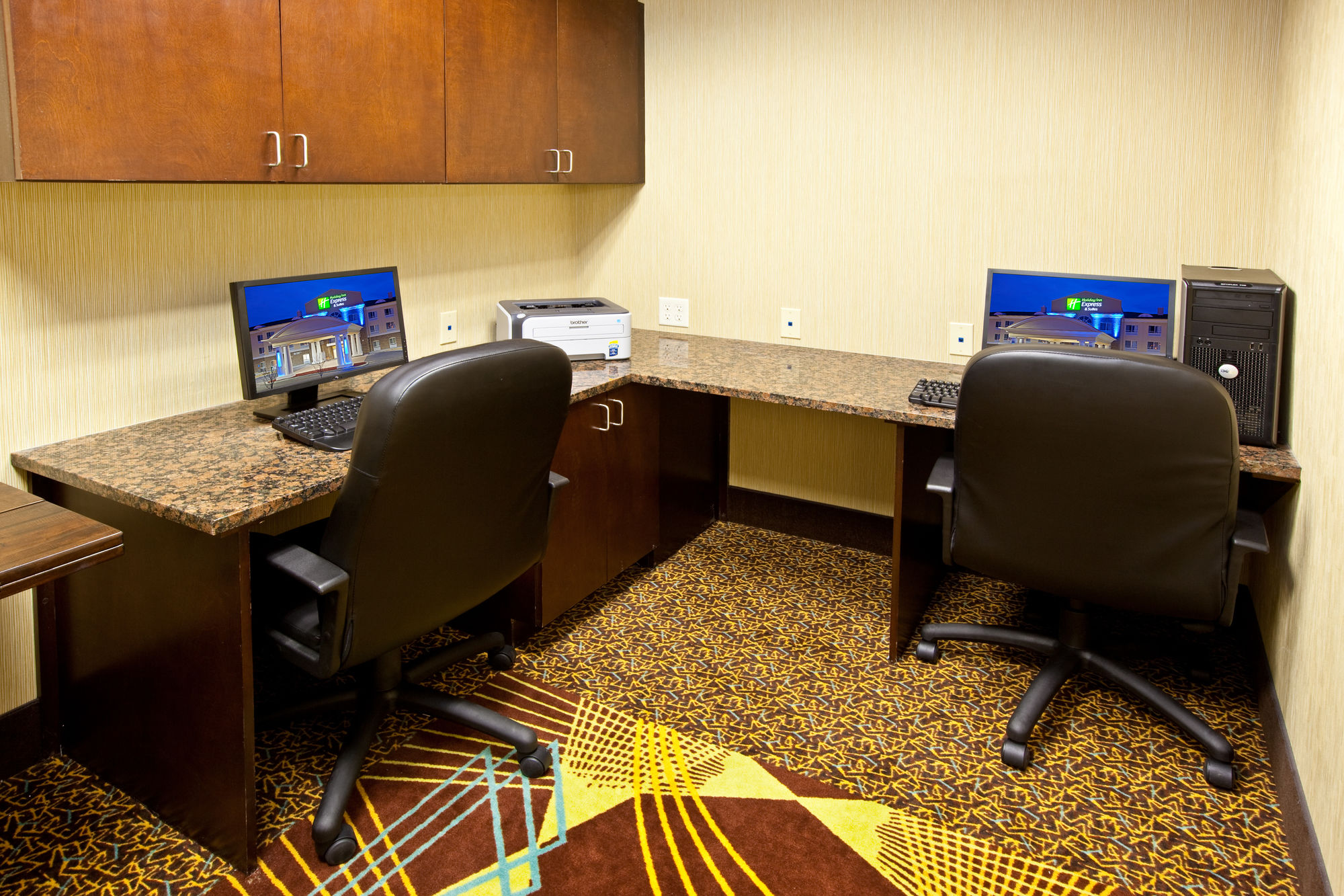 Фото Holiday Inn Express Hotel & Suites Richwood-Cincinnati South, an Ihg Hotel