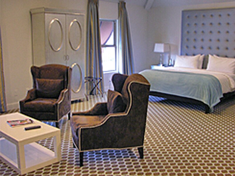 Фото L. A. Sky Boutique Hotel