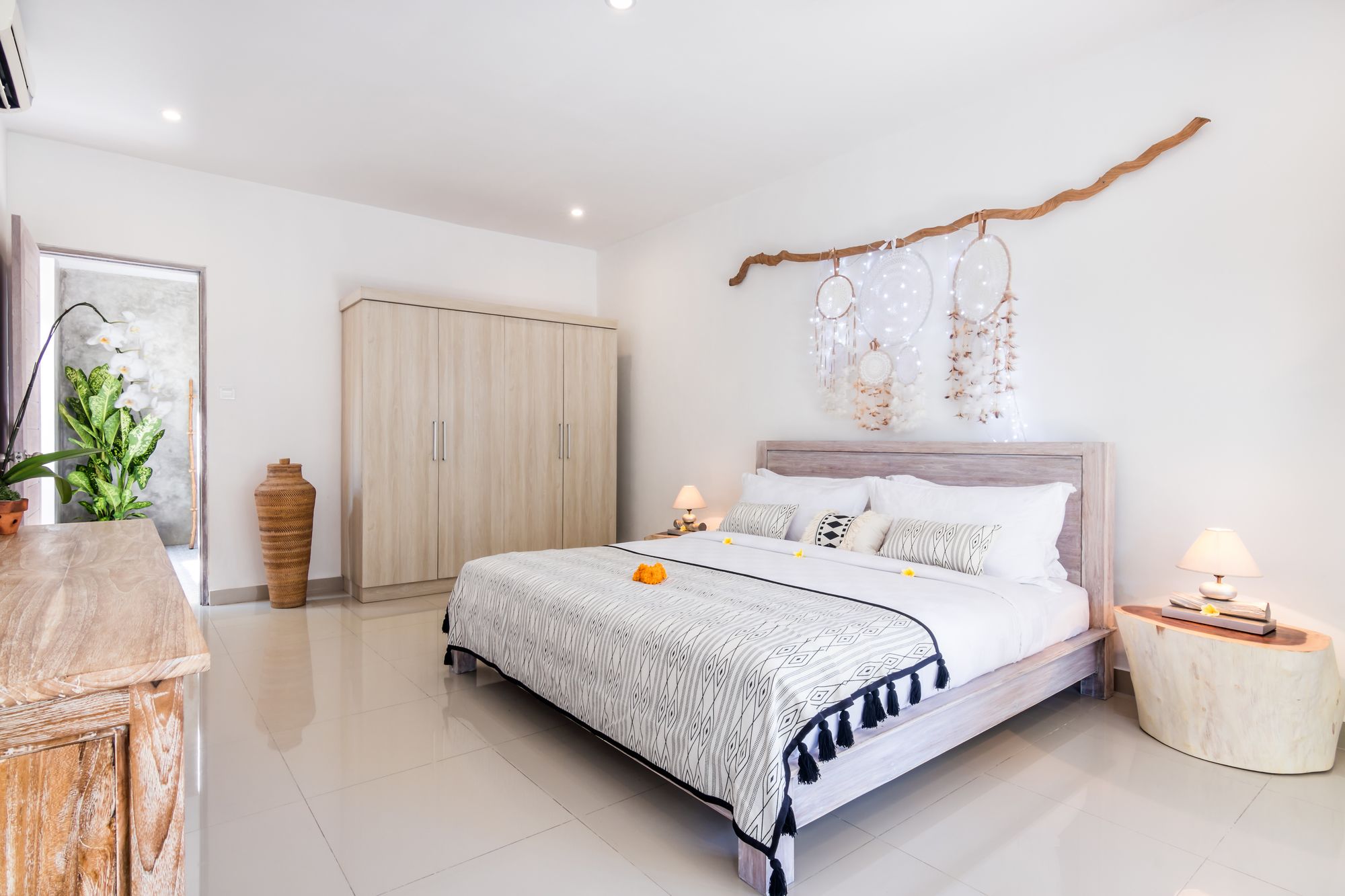 Фото Seminyak White Design Villa