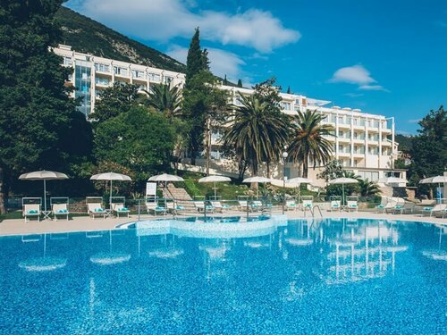 Гостиница Iberostar Waves Herceg Novi в Черногории