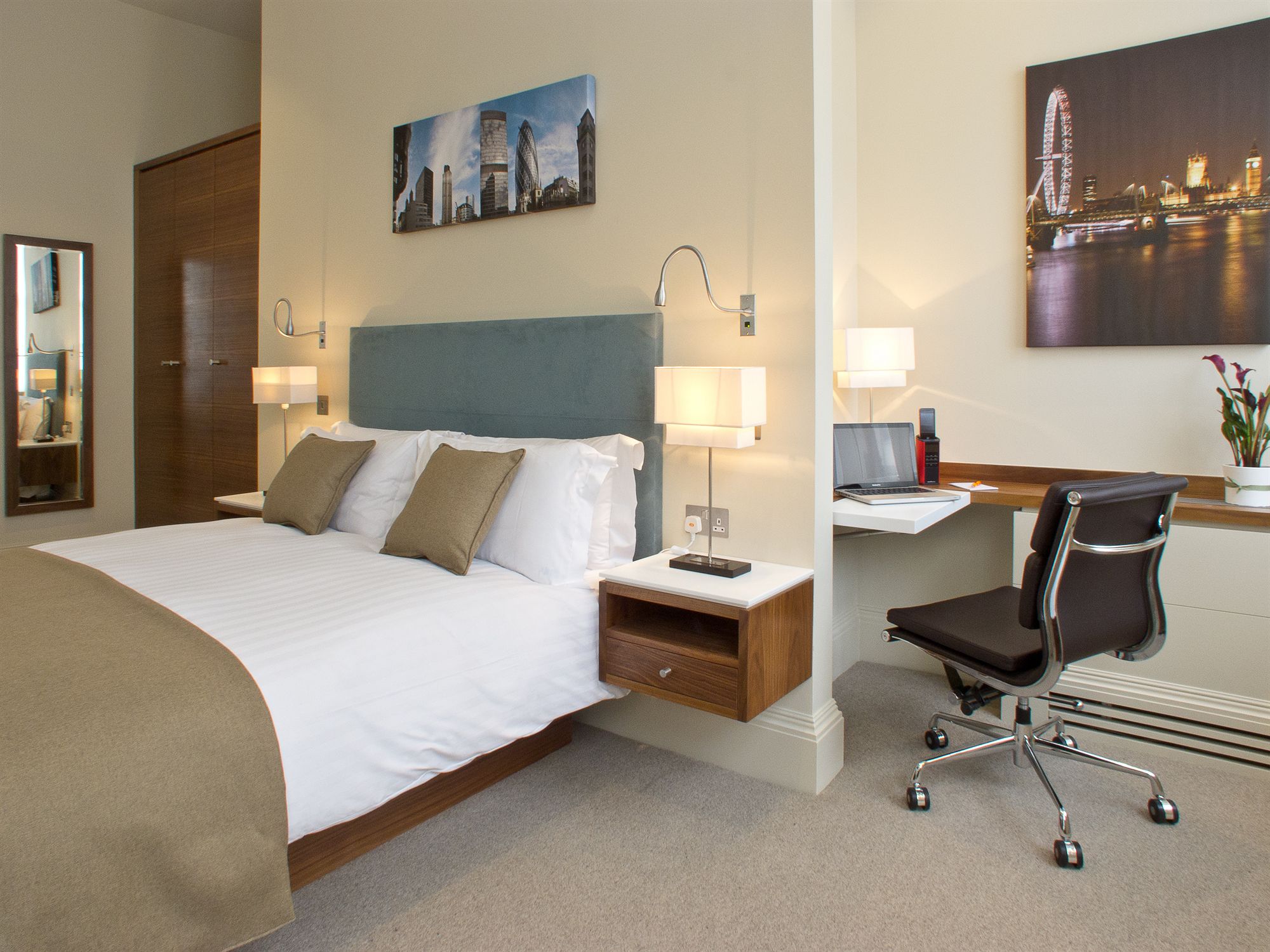 Фото Suffolk Lane