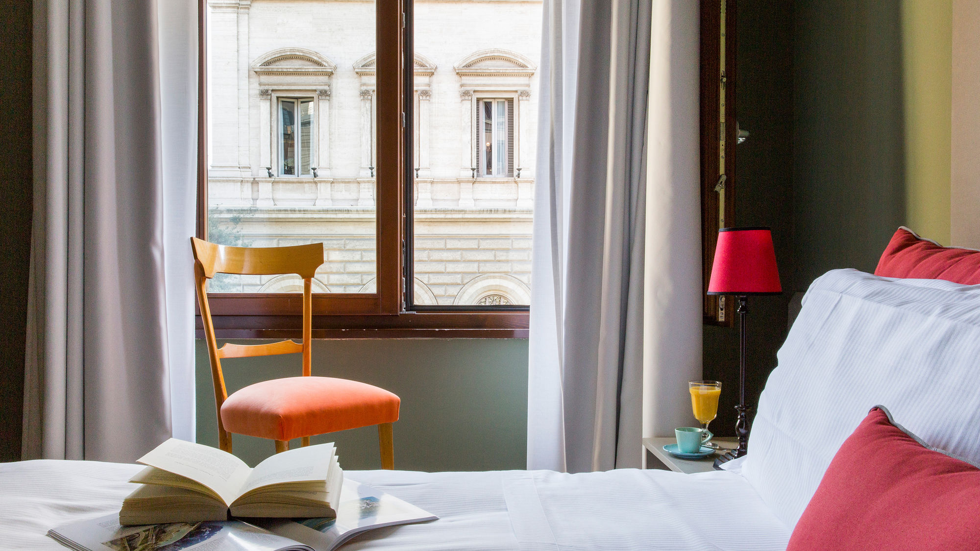 Фото Monti First