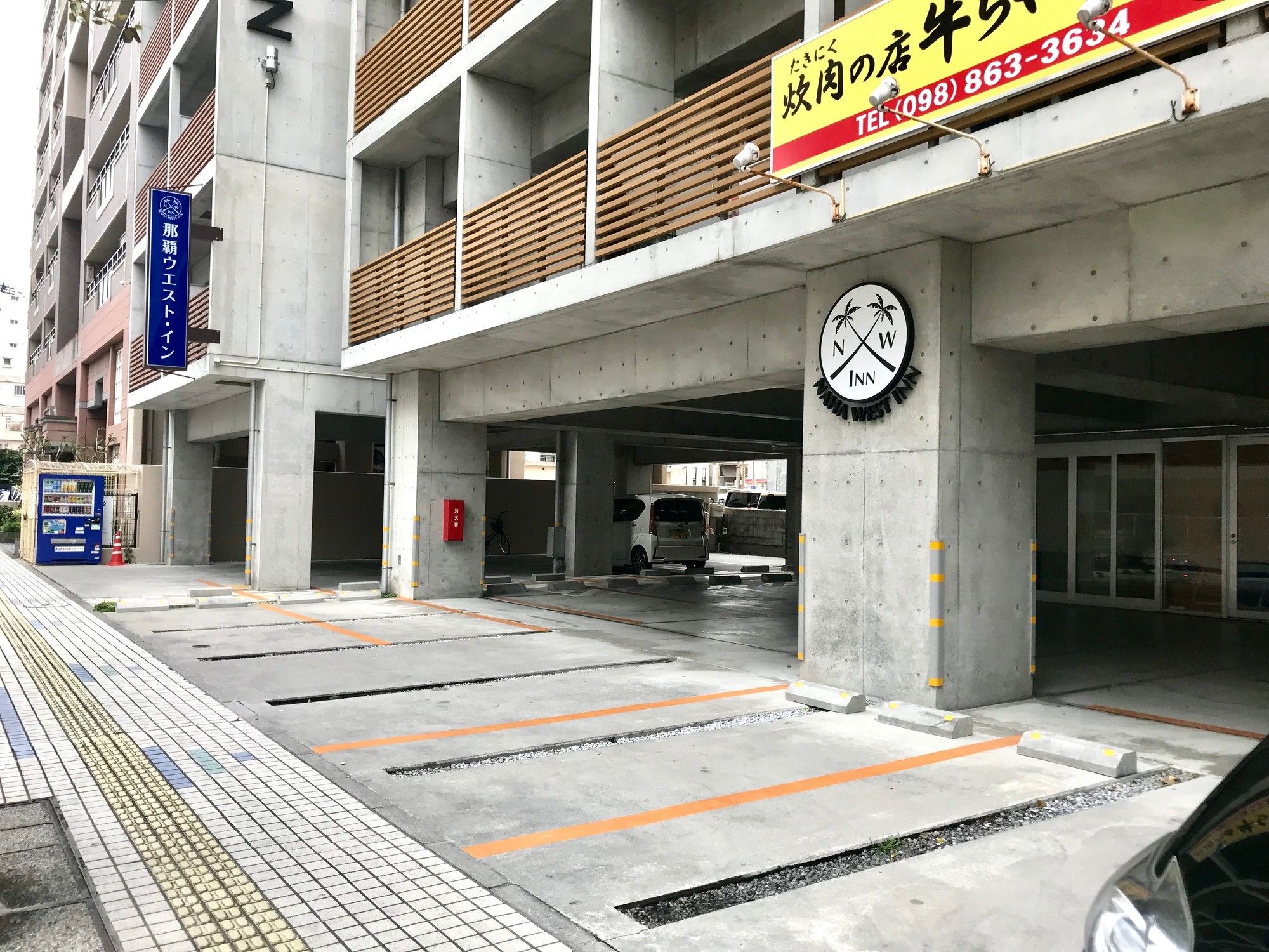 Фото Naha-West Inn