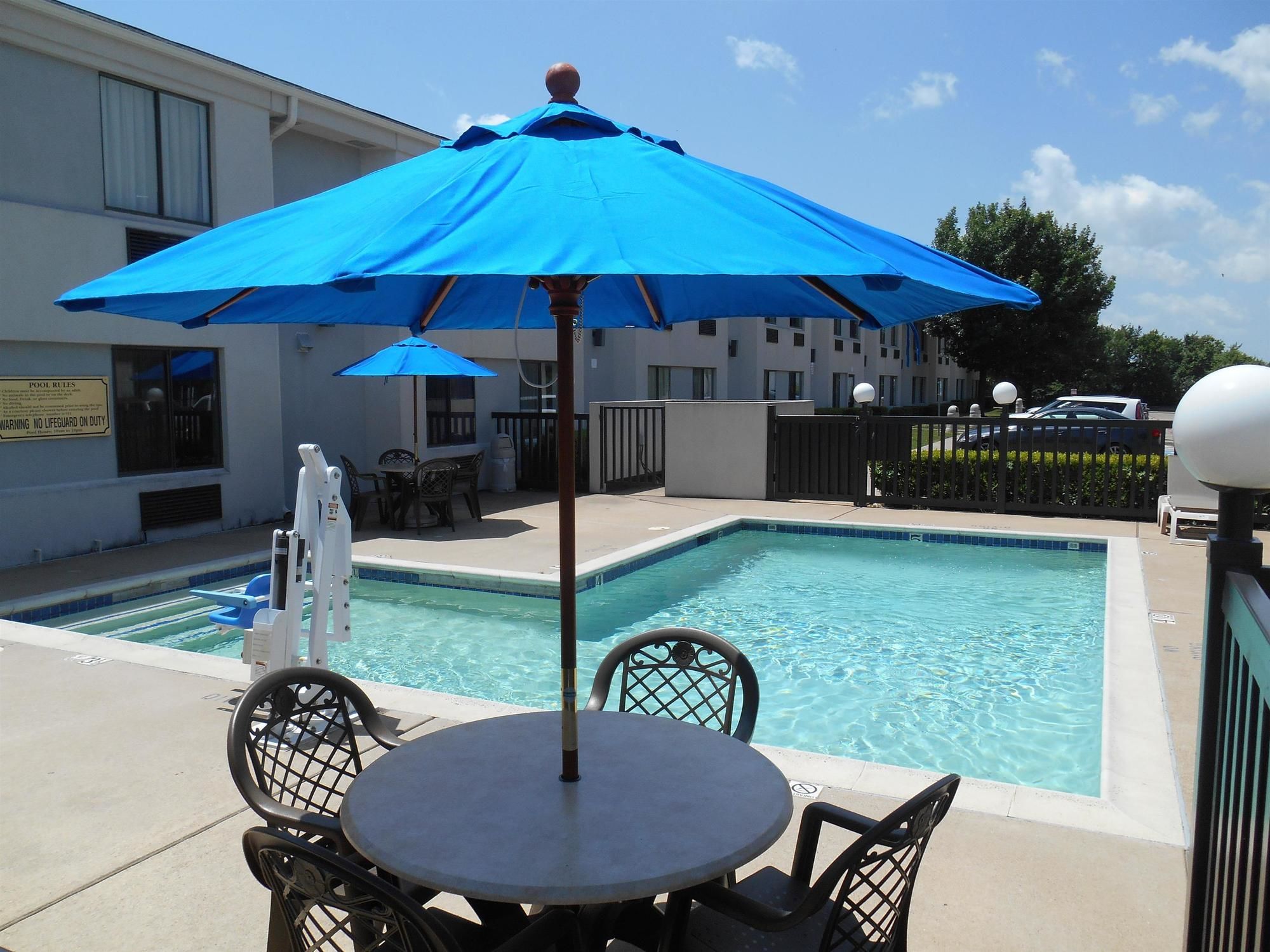 Фото Motel 6 Dallas, Tx - Northeast