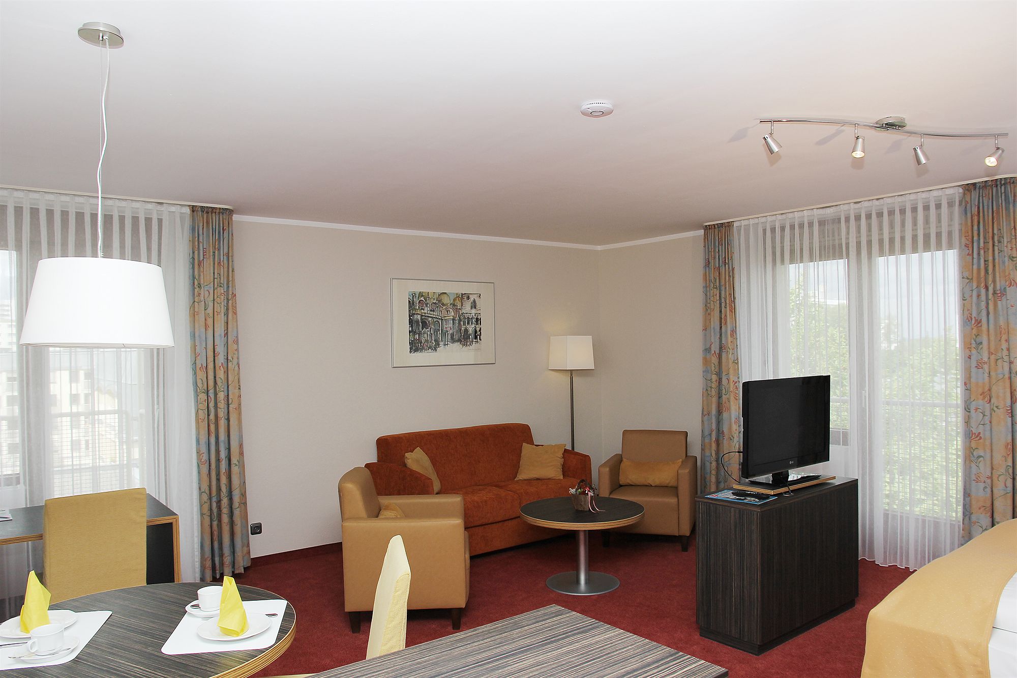Фото Hotel Gästehaus Forum am Westkreuz