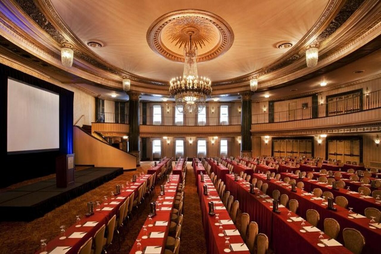 Фото InterContinental Chicago Magnificent Mile, an Ihg Hotel