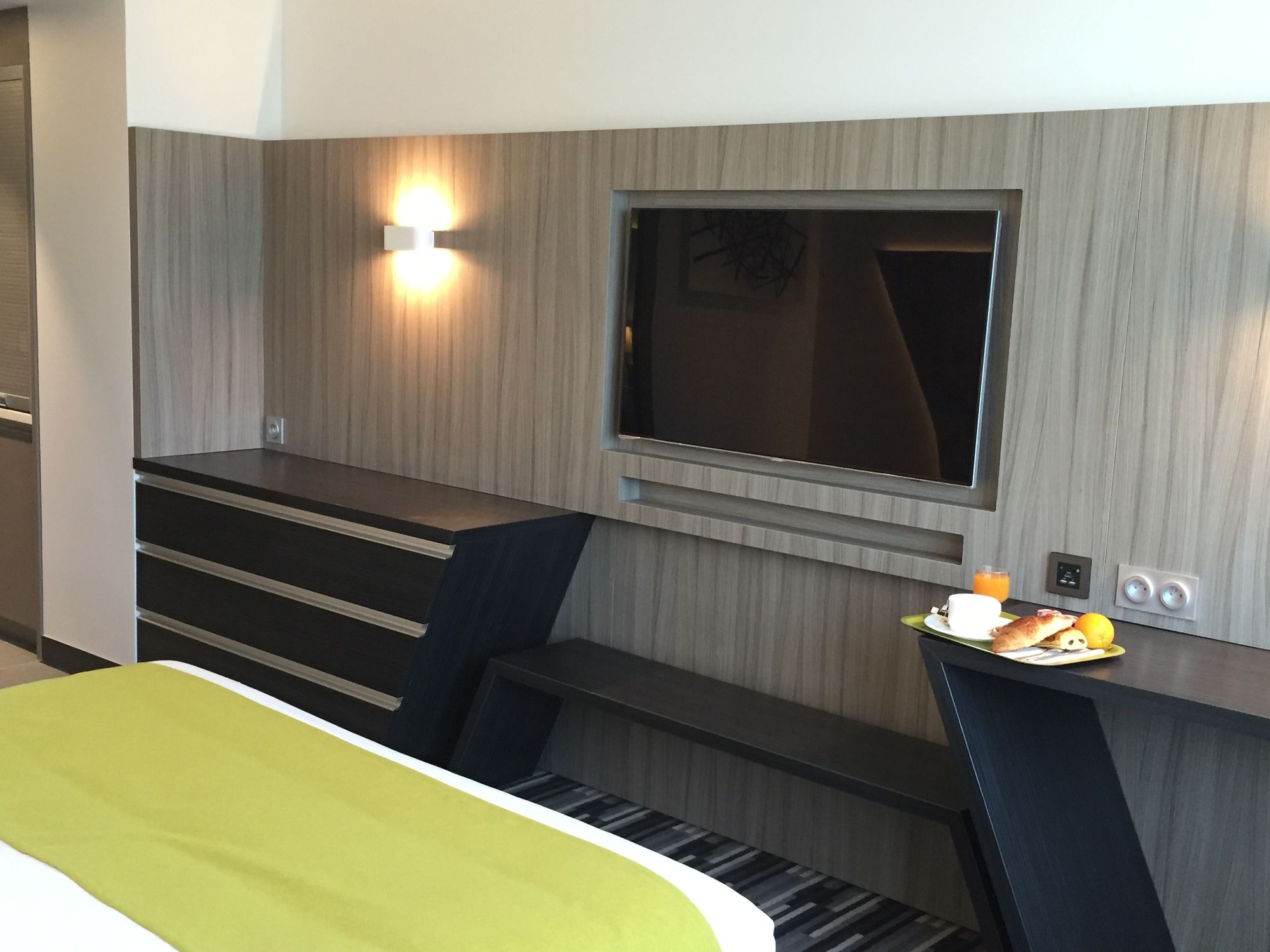 Фото Nemea Appart Hotel Concorde Toulouse Gare Matabiau