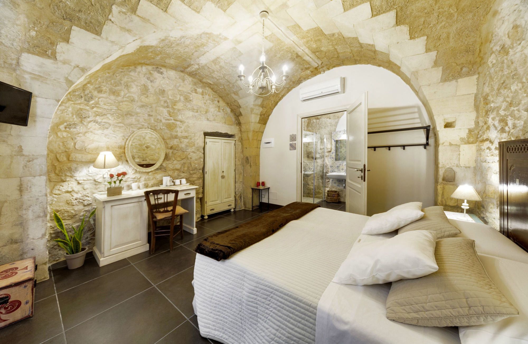 Фото Hotel Sabbinirica