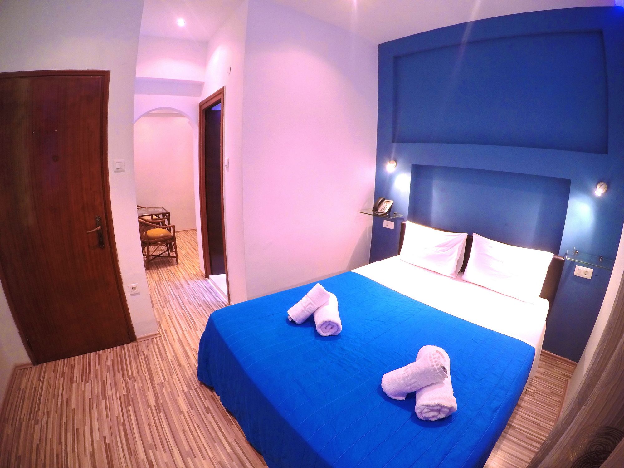 Фото Atlantis Hotel