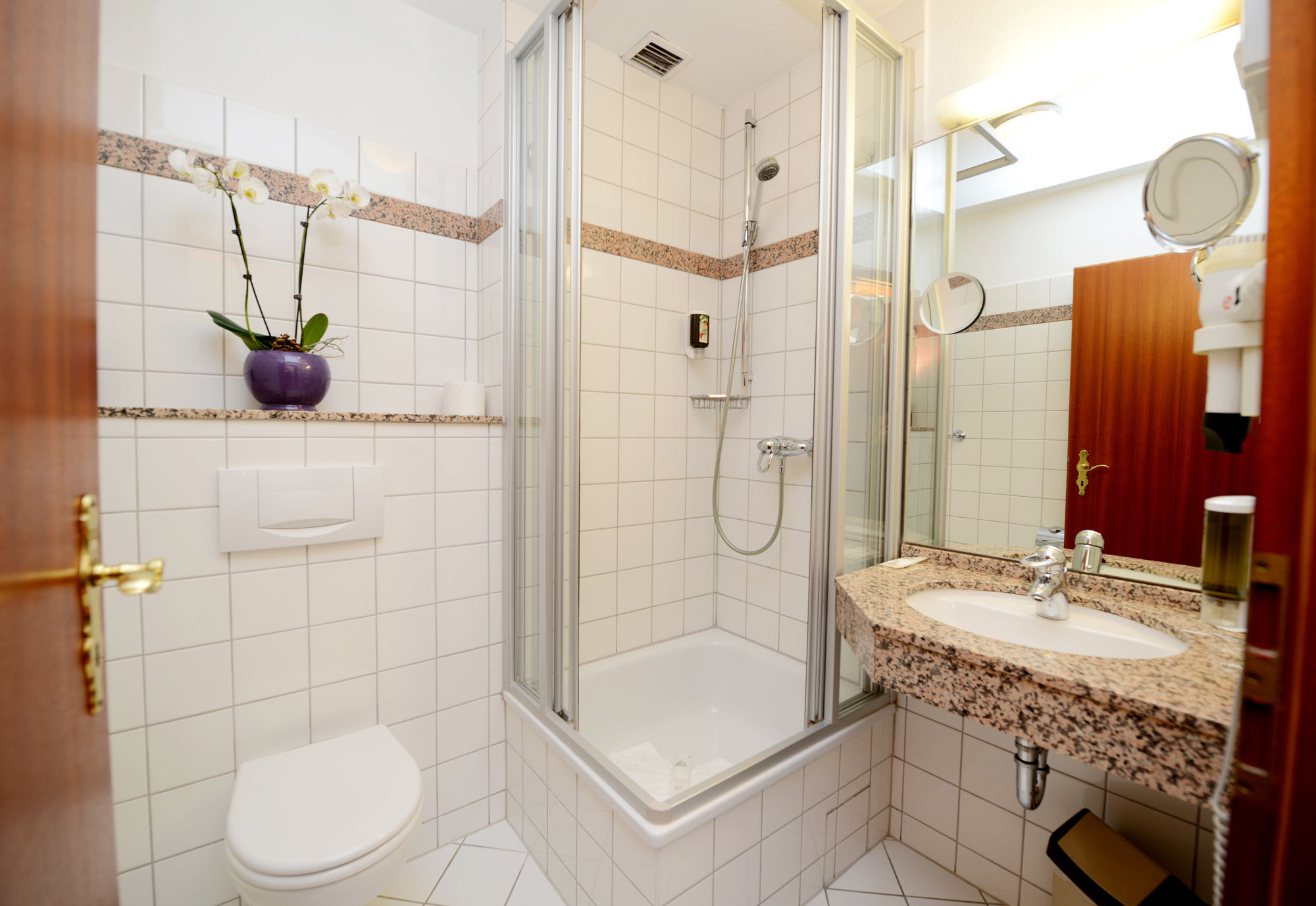 Фото 114940082248