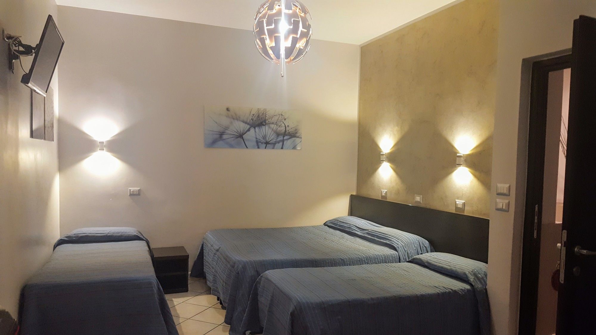 Фото Clarin Hotel