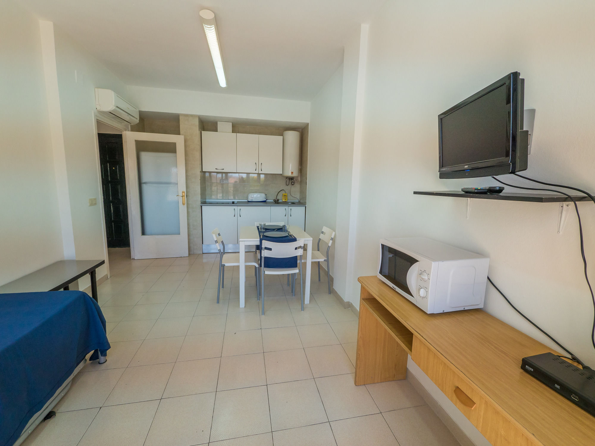 Фото Apartaments Ar Melrose Place