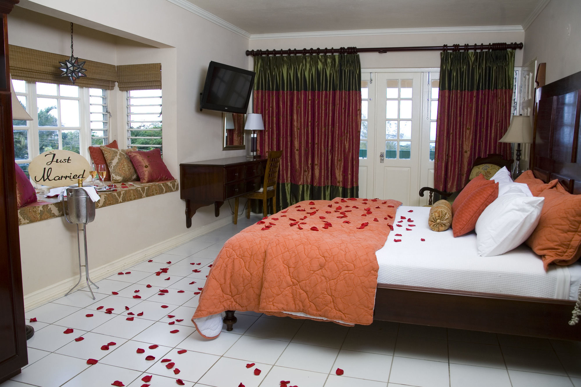 Фото The Cardiff Hotel & SPA