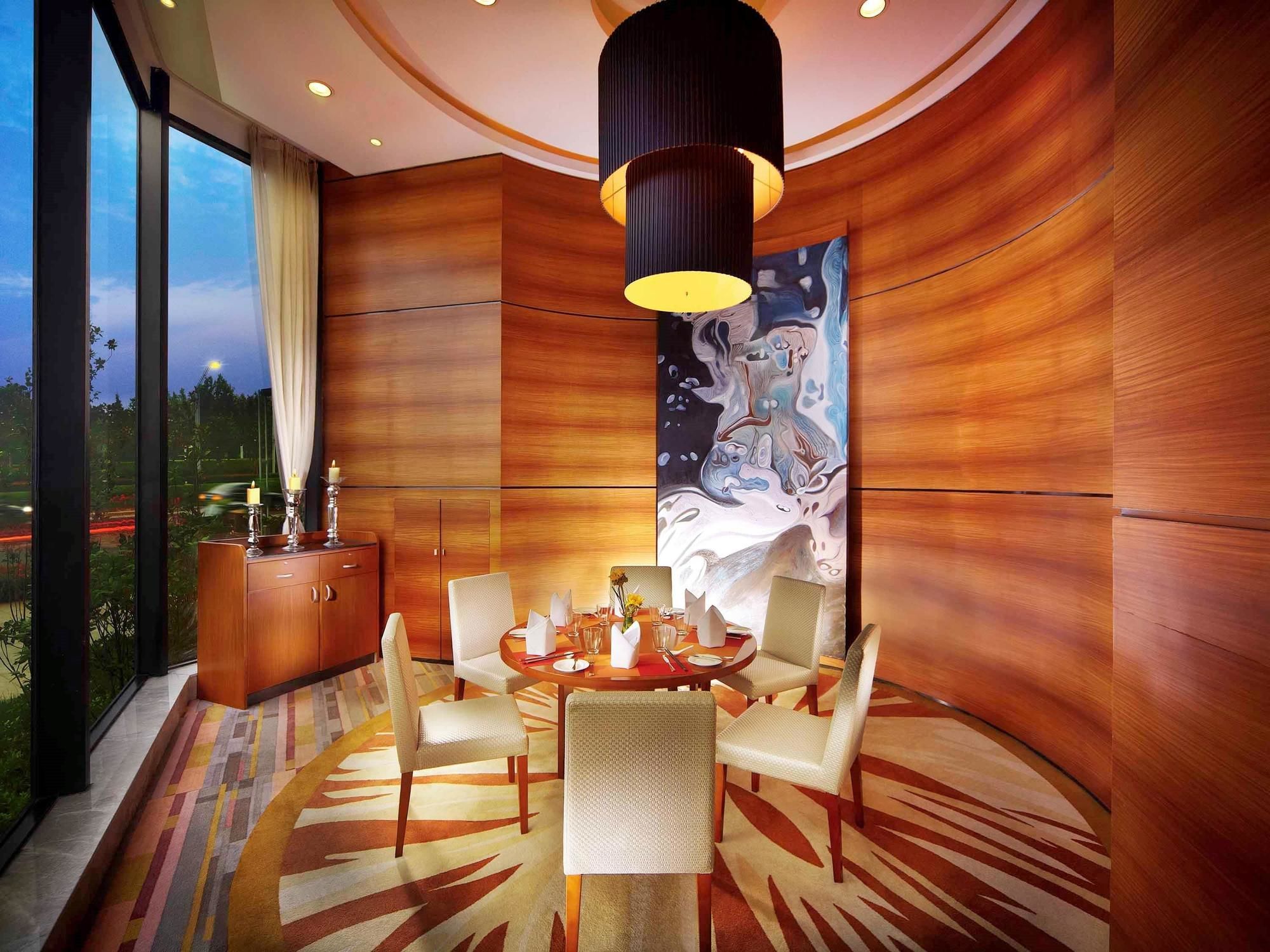 Фото Novotel Zhengzhou Convention Centre Hotel