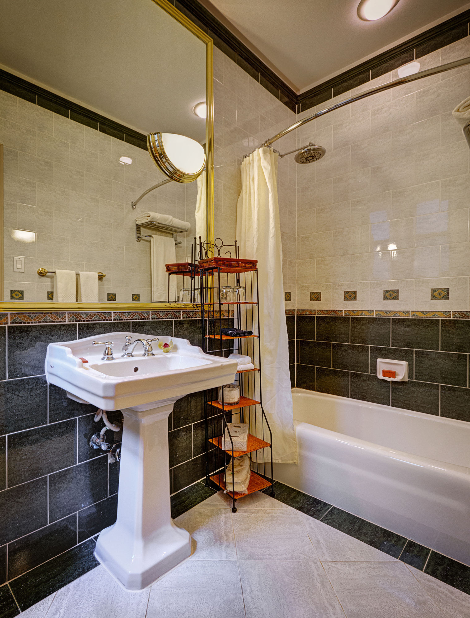 Фото Casablanca Hotel by Library Hotel Collection