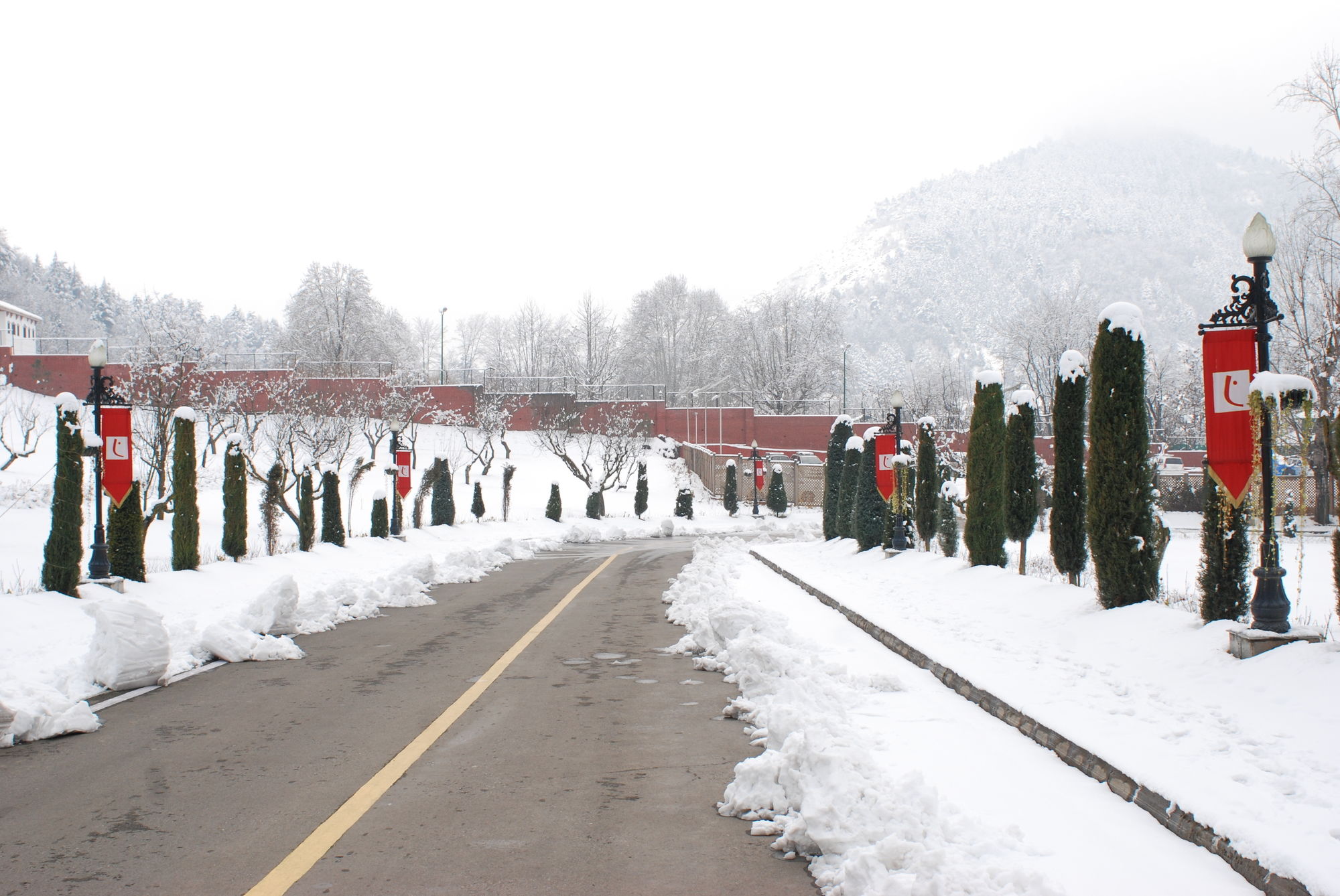 Фото The Lalit Grand Palace Srinagar