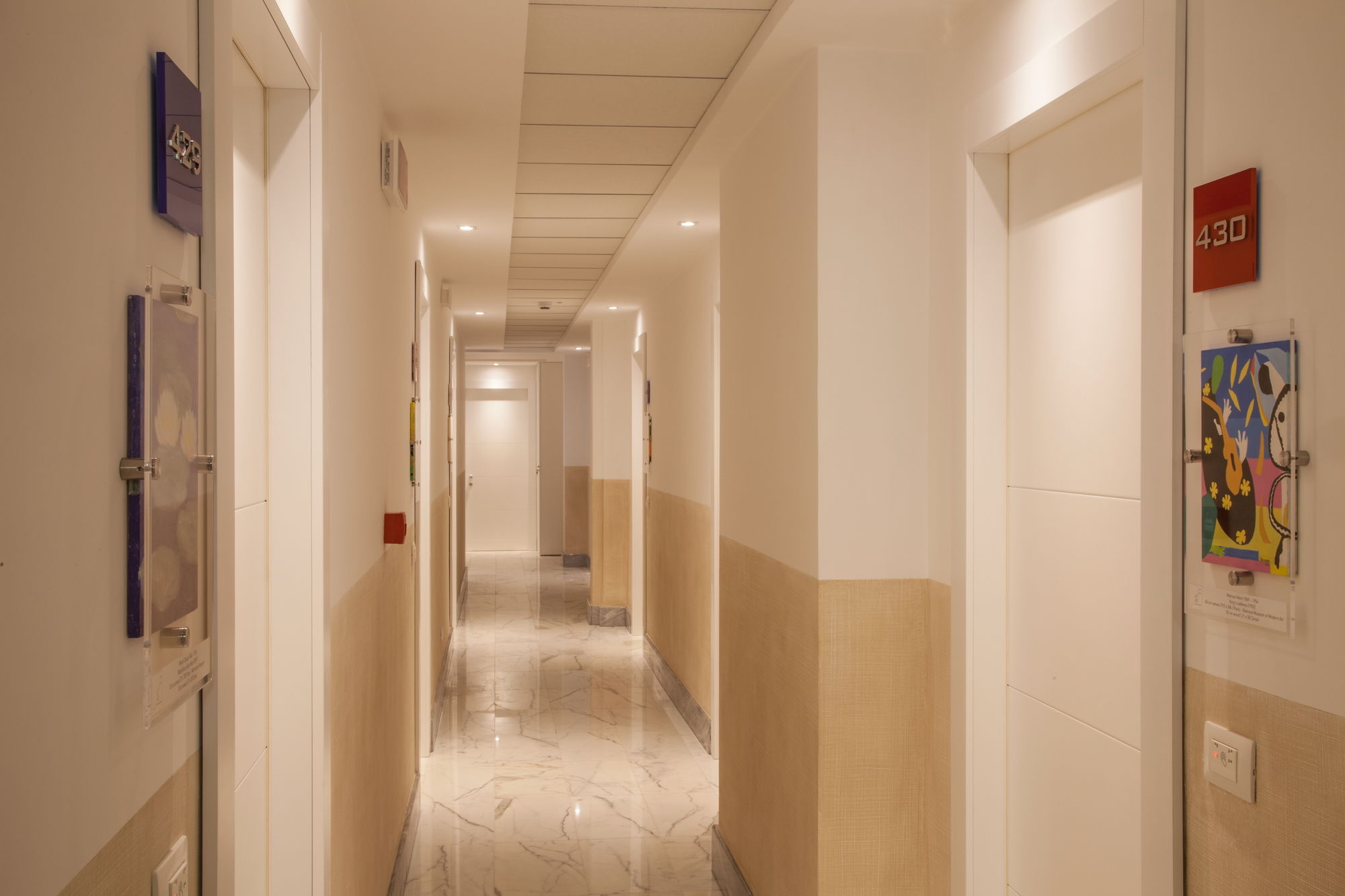 Фото Floris Hotel