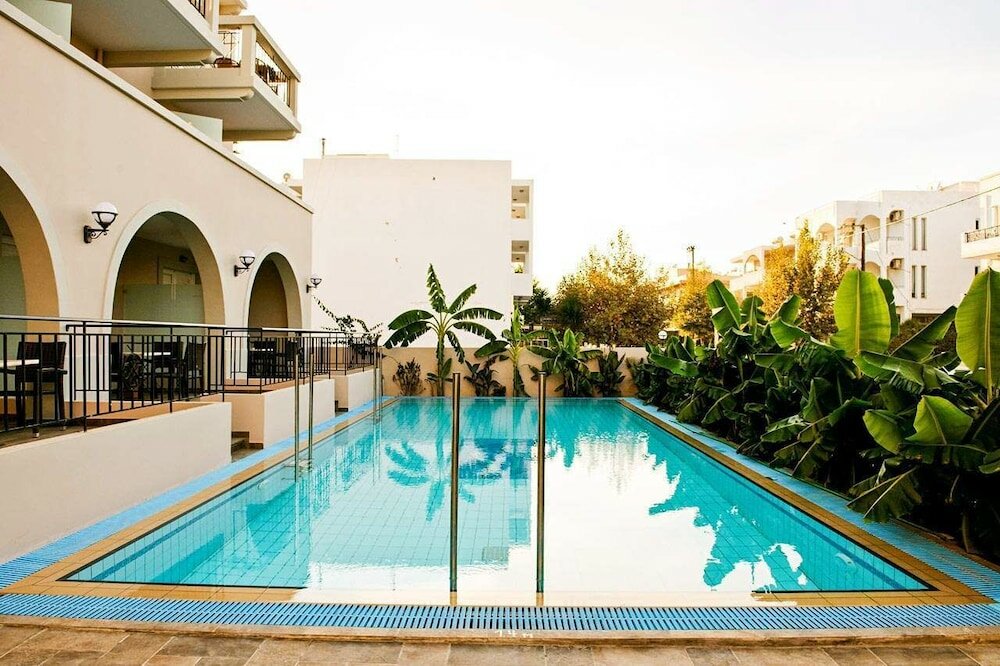 Фото Peridis Family Resort