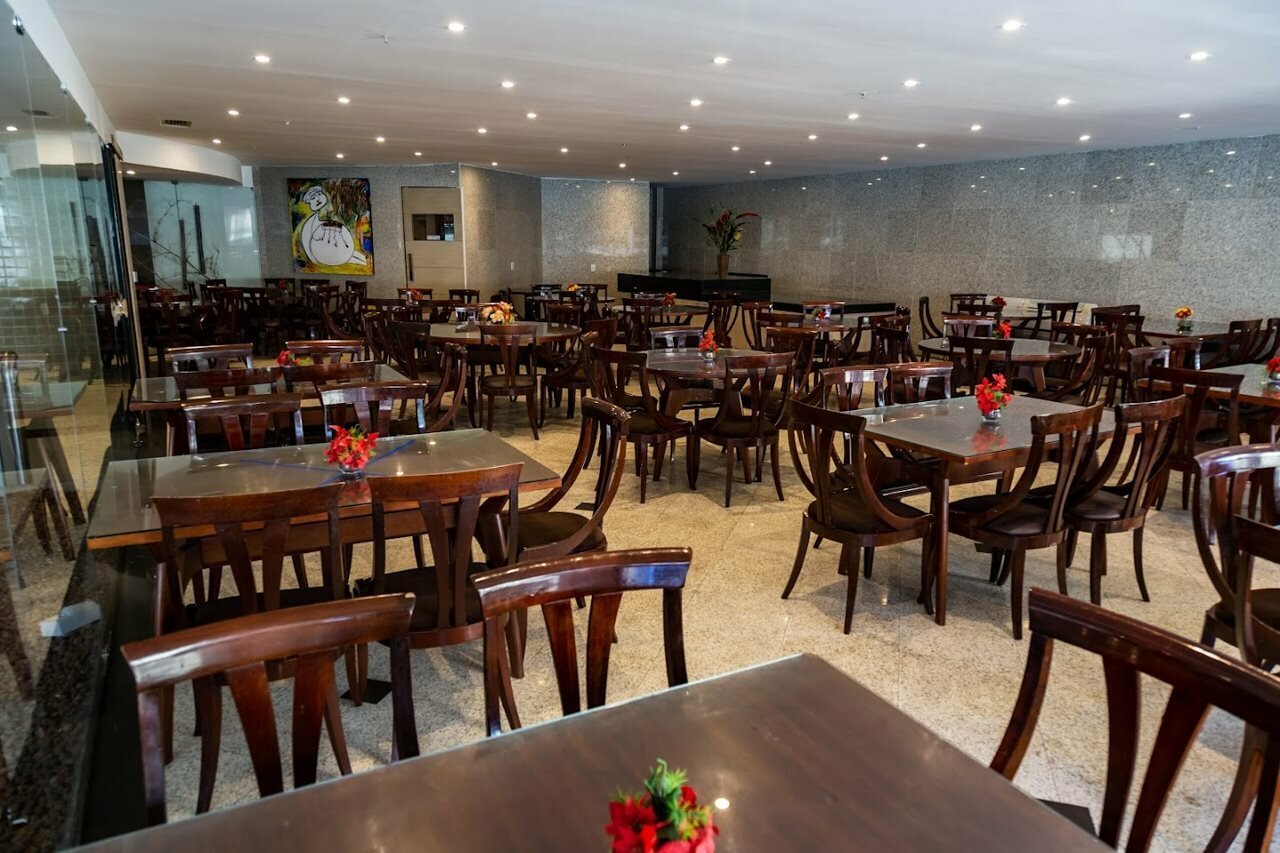 Фото Plaza Praia Suites