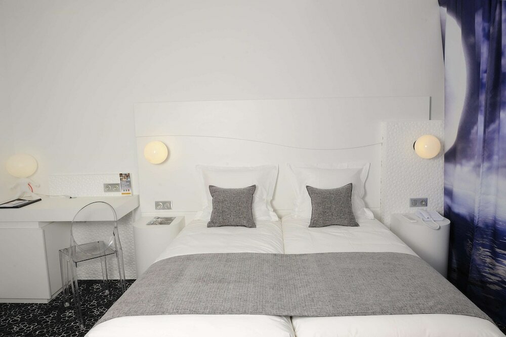 Фото Kyriad Prestige Perpignan Centre Del Mon