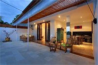 Фото The Apartments Canggu