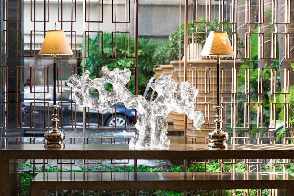 Фото Shenzhen New World Metro Grand Hotel