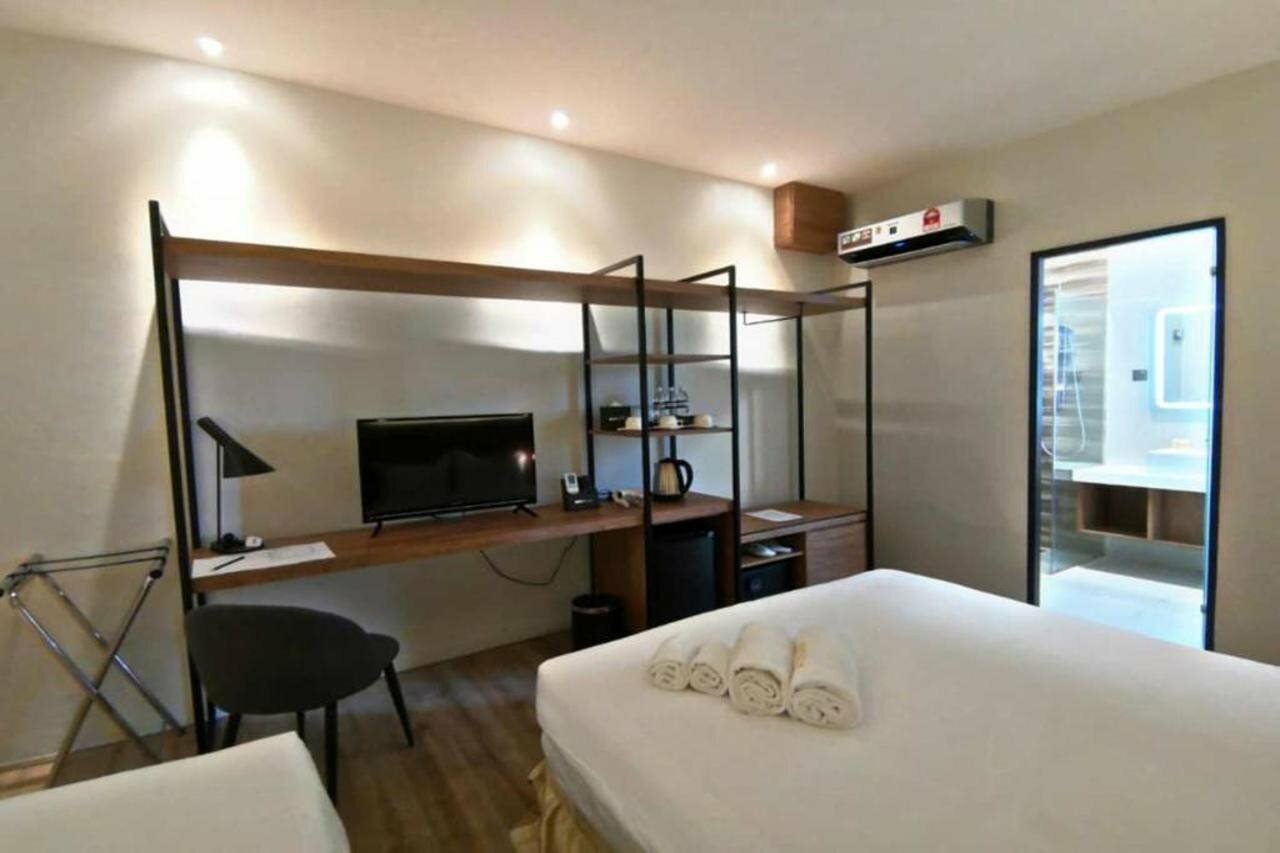 Фото Roxy Hotel Padungan